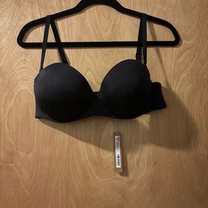 Skims: Ultimate Push-Up Strapless Bra